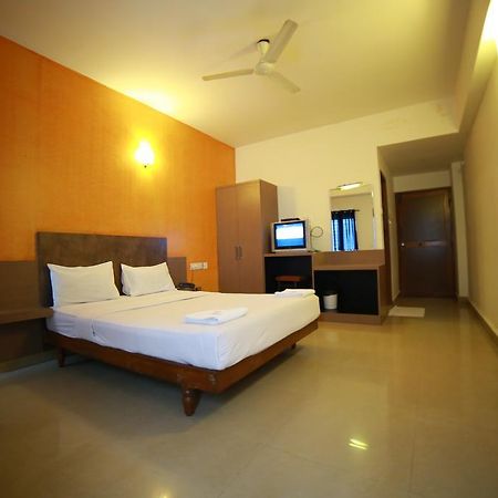Qik Stay @ S.K. Continental Mysuru Zewnętrze zdjęcie