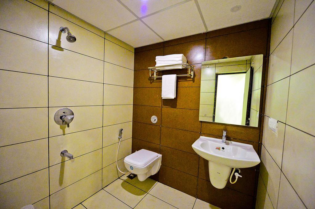 Qik Stay @ S.K. Continental Mysuru Zewnętrze zdjęcie