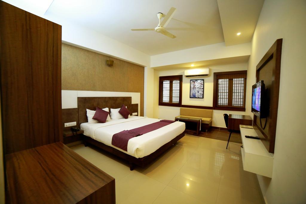 Qik Stay @ S.K. Continental Mysuru Zewnętrze zdjęcie