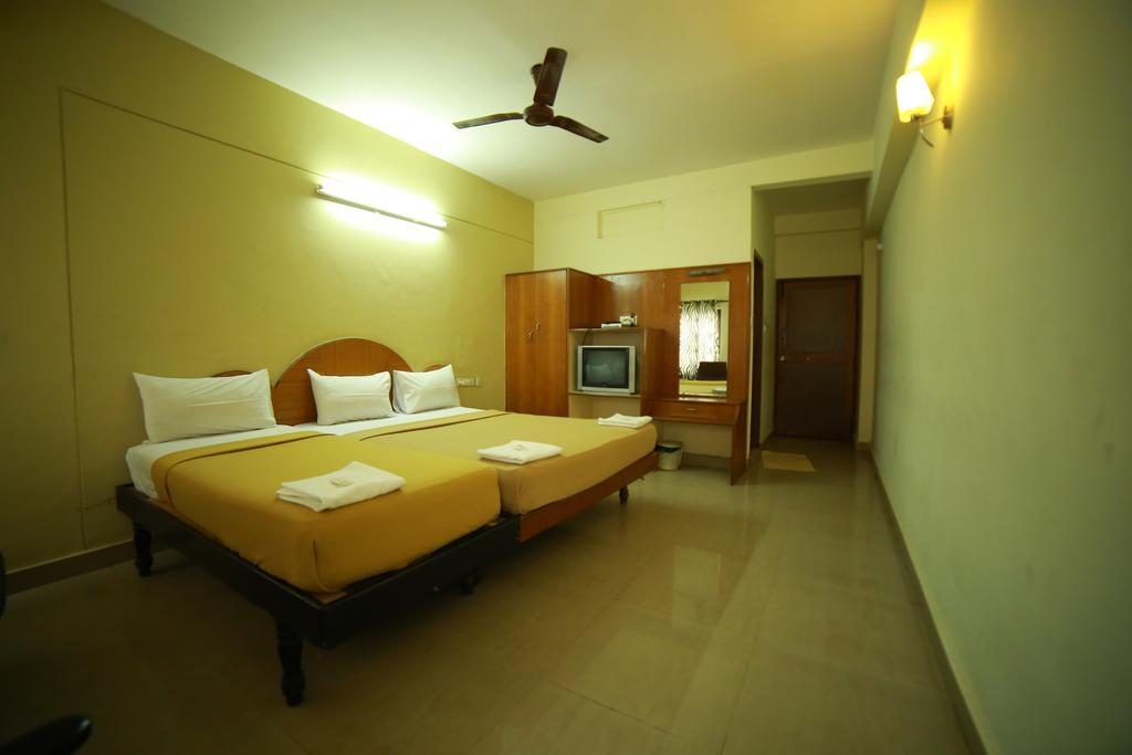 Qik Stay @ S.K. Continental Mysuru Zewnętrze zdjęcie