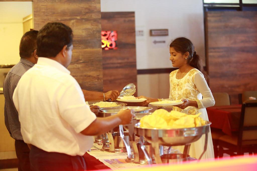 Qik Stay @ S.K. Continental Mysuru Zewnętrze zdjęcie