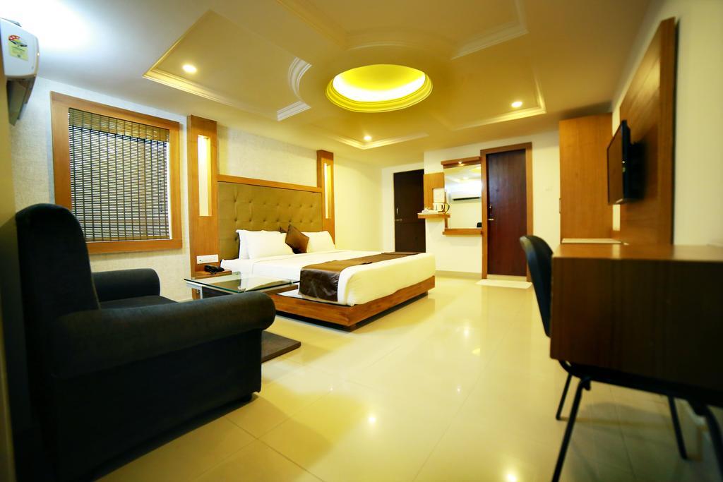 Qik Stay @ S.K. Continental Mysuru Zewnętrze zdjęcie