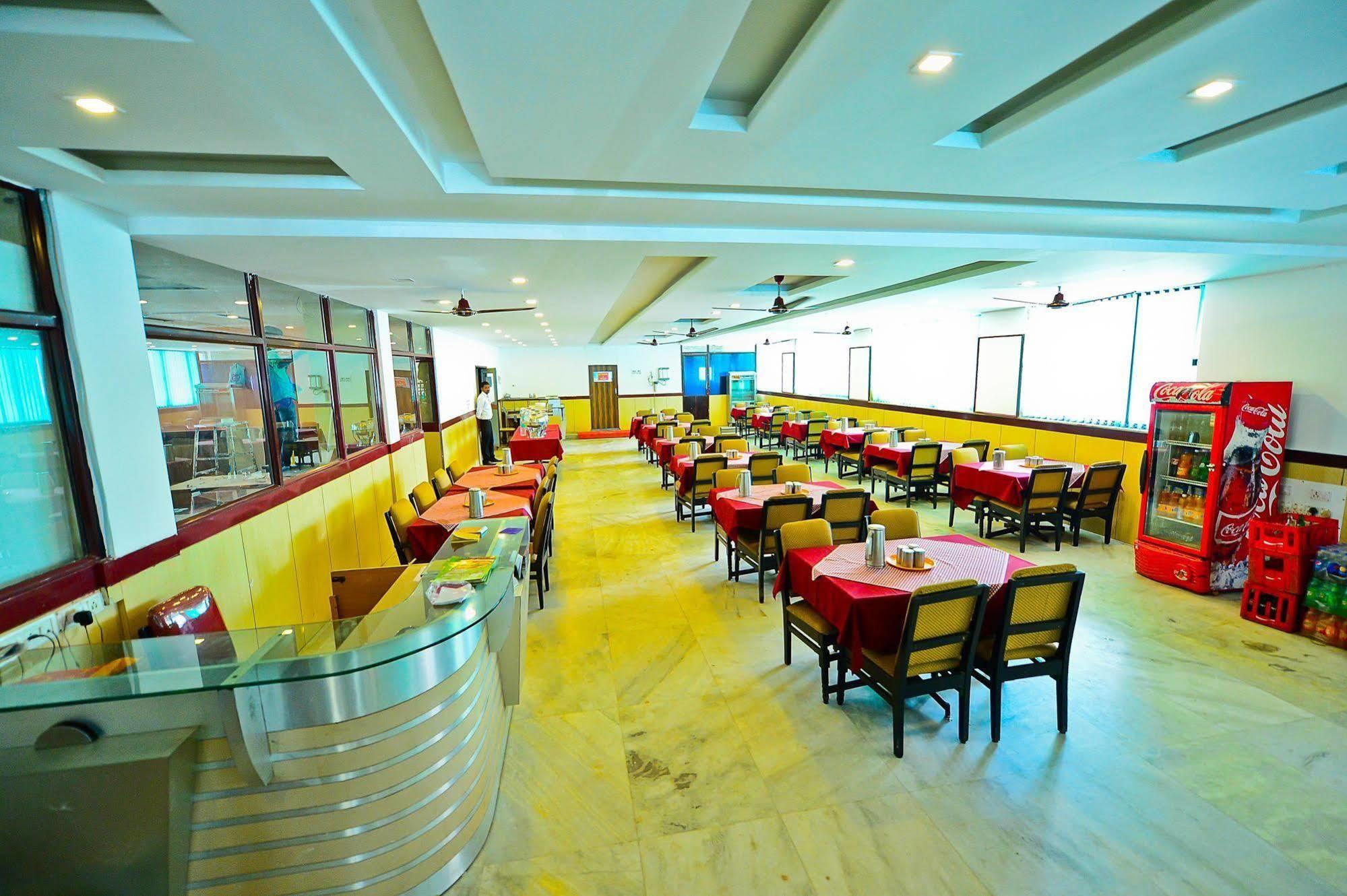 Qik Stay @ S.K. Continental Mysuru Zewnętrze zdjęcie